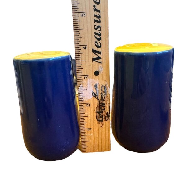 Vintage Fusions Ceramic Salt & Pepper Shaker Set Blue & Yellow 3.5" Tall - Picture 4 of 4